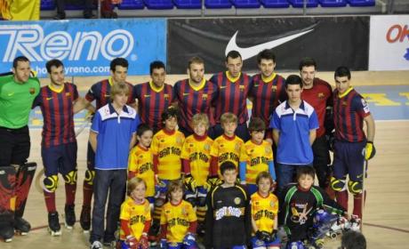 L’EQUIP D’ESCOLA DE PRIMER VISITA EL PALAU BLAUGRANA
